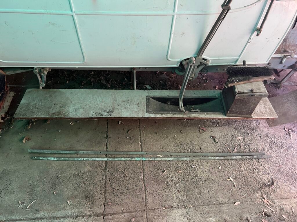 Metal Edge Strips appear to match length of running board