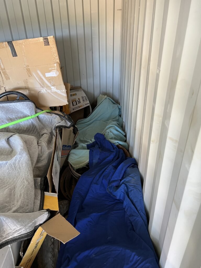 Container Showing Extra Blankets To Dampen Movement